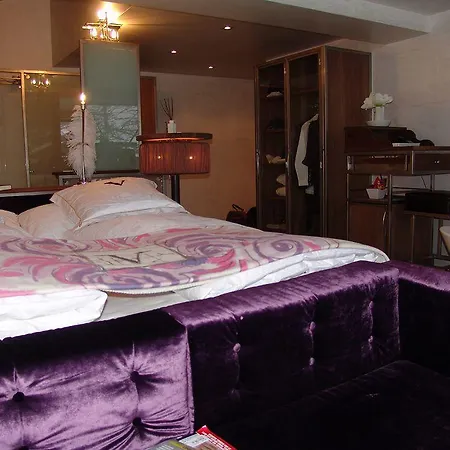 Отель Backstage Boutique 4*