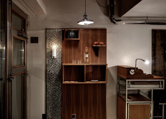 Backstage Boutique Hotel 4*