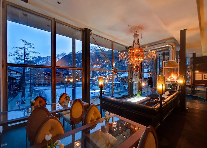 Backstage Boutique 4*